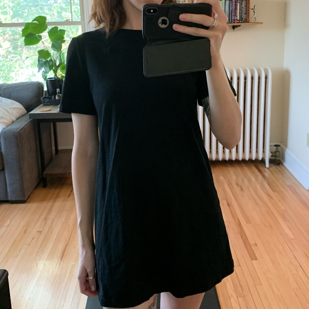 New black T-shirt dress
